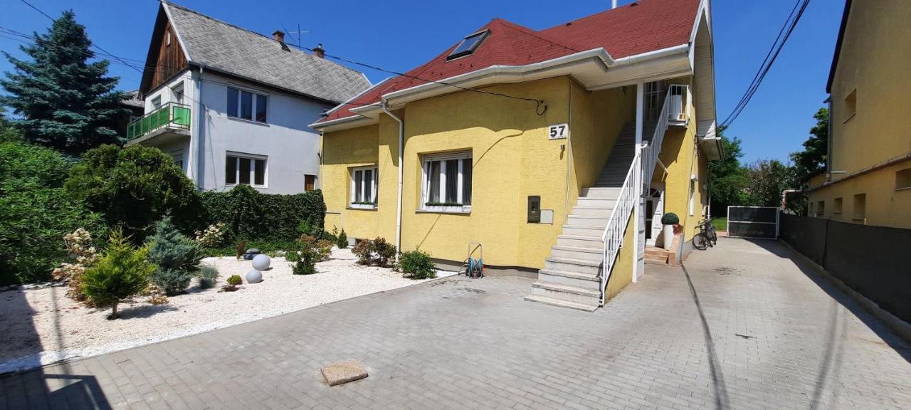 Hi-Bp Garden City Batsanyi Apartment 3 Rooms, Apartment Upstairs Near The City Train With Free Parking Budapest Extérieur photo
