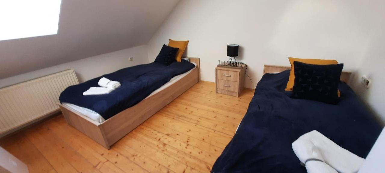 Hi-Bp Garden City Batsanyi Apartment 3 Rooms, Apartment Upstairs Near The City Train With Free Parking Budapest Extérieur photo
