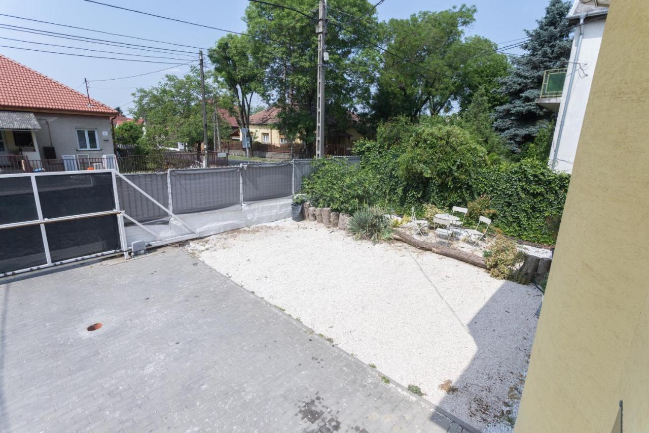 Hi-Bp Garden City Batsanyi Apartment 3 Rooms, Apartment Upstairs Near The City Train With Free Parking Budapest Extérieur photo
