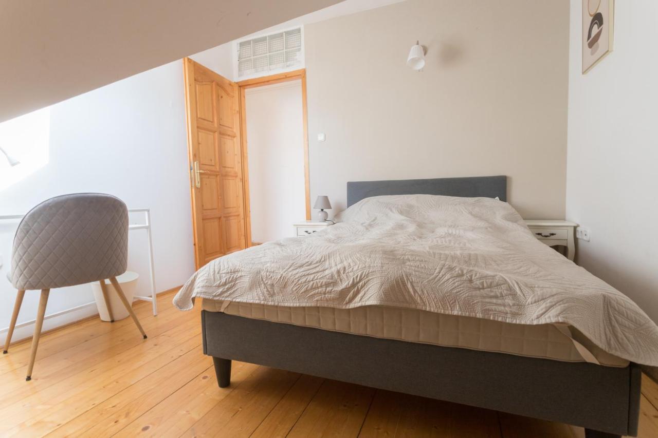 Hi-Bp Garden City Batsanyi Apartment 3 Rooms, Apartment Upstairs Near The City Train With Free Parking Budapest Extérieur photo